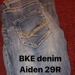 Buckle jeans